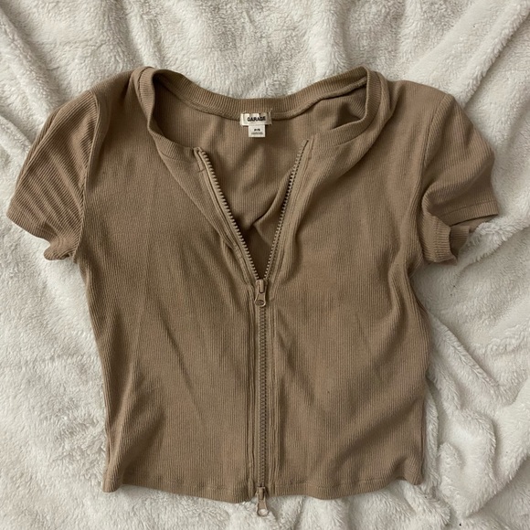 Garage zipper t-shirt - Picture 2 of 2